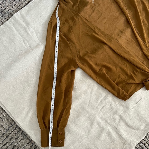 Long sleeve sheer open front with tie blouse - Picture 7 of 9